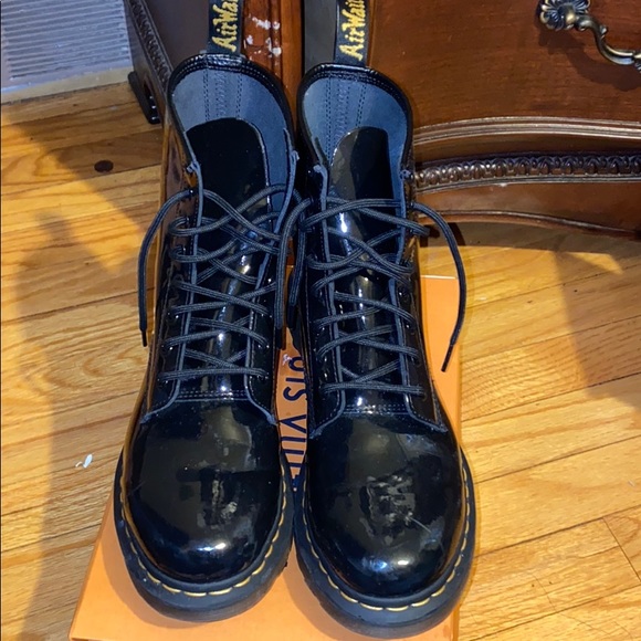 Black Patent Leather Dr Martens - Picture 2 of 5